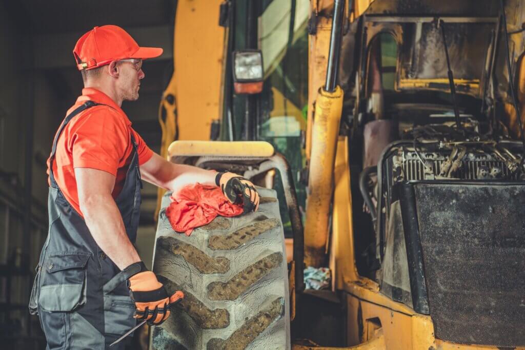 Pro Tips for Heavy-Duty Transmission Maintenance