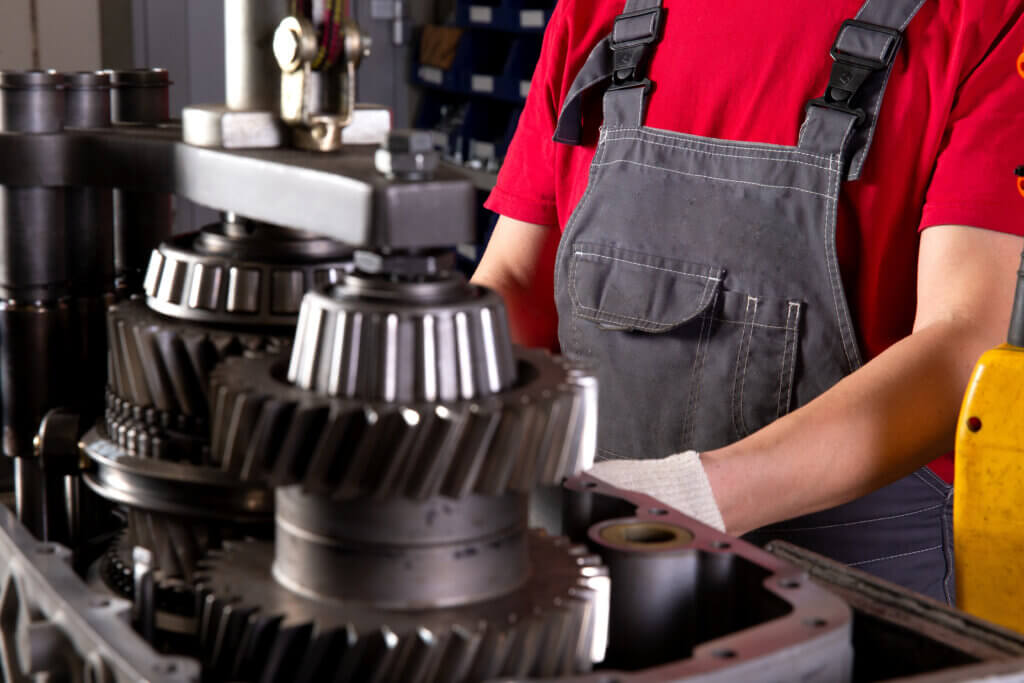 rebuild services for off-highway transmissions