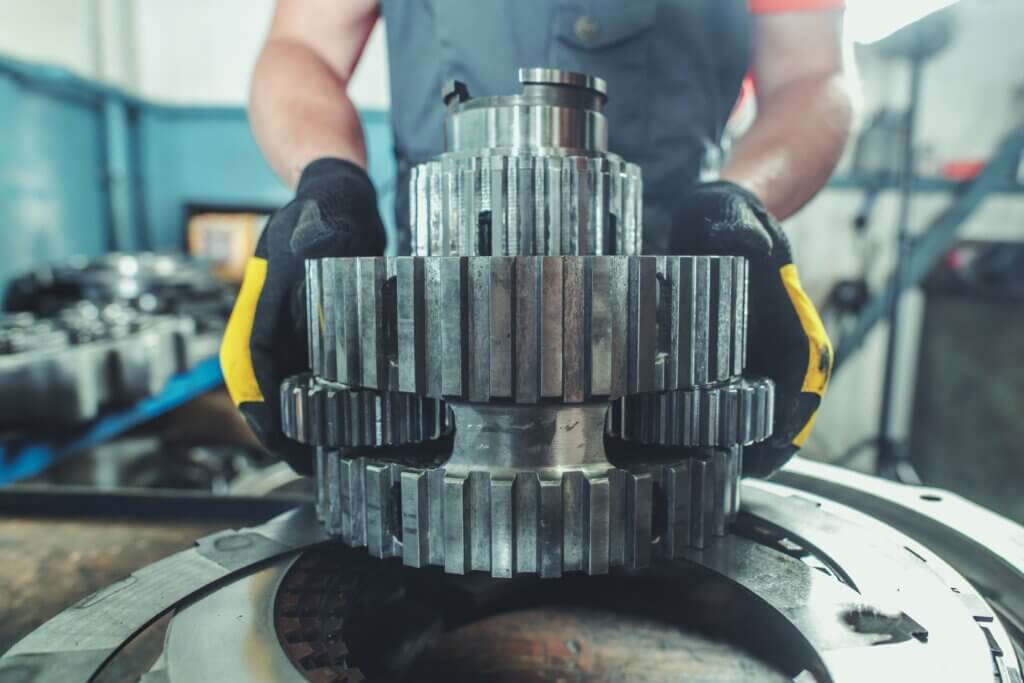 OEM vs. Aftermarket Parts for Heavy-Duty Vehicles